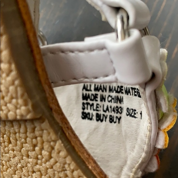 Leather flower sandals size 1 (infant) - Picture 4 of 4